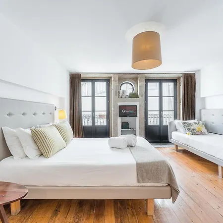 In Portugal - Ribeira Center - 3 * Porto
